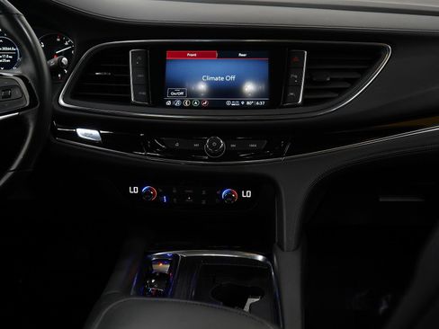 Used 2024 Buick Enclave Avenir w/ Avenir Technology Package AWD/4WD image 16