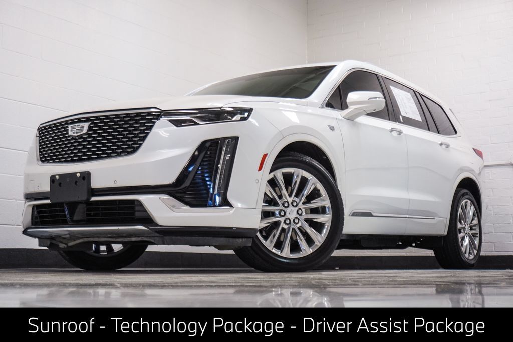 Used 2022 Cadillac XT6 Premium Luxury w/ Technology Package FWD image 1