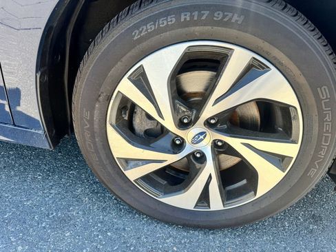 Used 2024 Subaru Legacy Premium AWD/4WD image 29