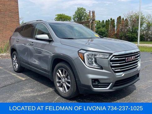 Used 2023 GMC Terrain SLT FWD image 4