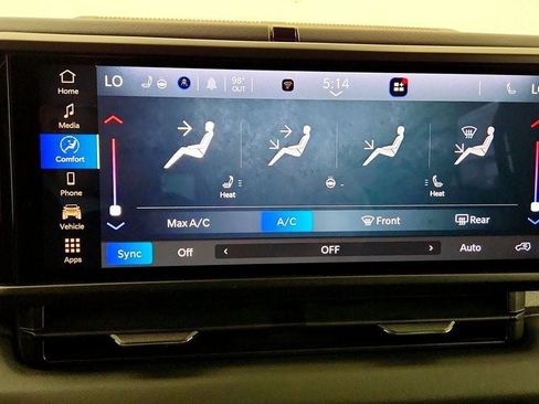 Used 2025 Jeep Wrangler Unlimited Sahara AWD/4WD image 17