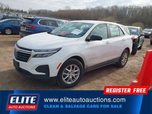 Used 2023 Chevrolet Equinox LS w/ LPO, Floor Liner Package FWD image 4