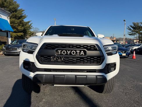 Used 2023 Toyota Tacoma TRD Pro AWD/4WD image 2