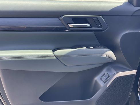 New 2026 GMC Terrain AT4 w/ Technology Package II AWD/4WD image 20