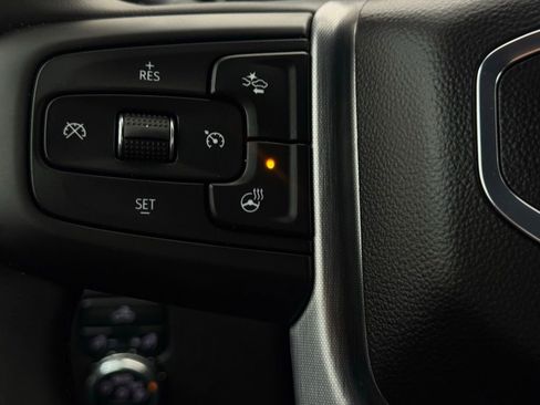 Used 2025 GMC Sierra 1500 Elevation image 23