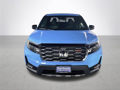 Used 2025 Honda Ridgeline TrailSport image 3
