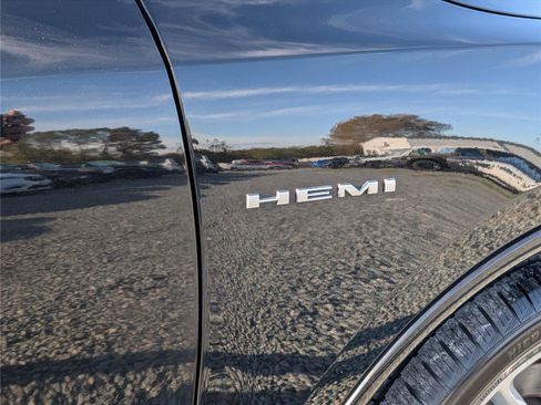 Used 2022 Dodge Durango R/T w/ Trailer Tow Group IV image 9