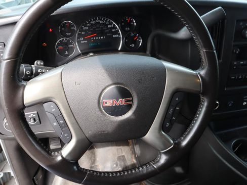 Used 2016 GMC Savana 3500 RWD image 9