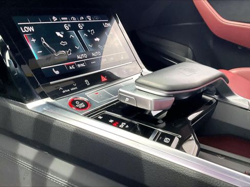 Used 2023 Audi e-tron S Prestige w/ Prestige Package AWD/4WD image 15