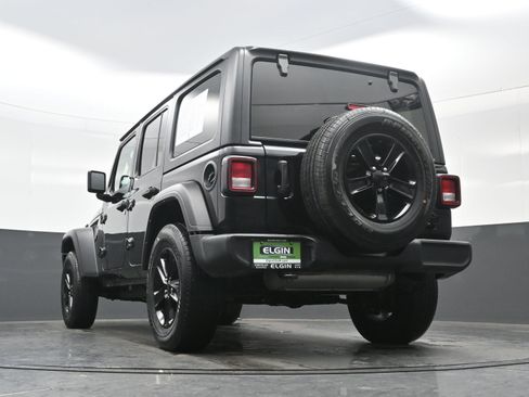 Used 2022 Jeep Wrangler Unlimited Sport image 26