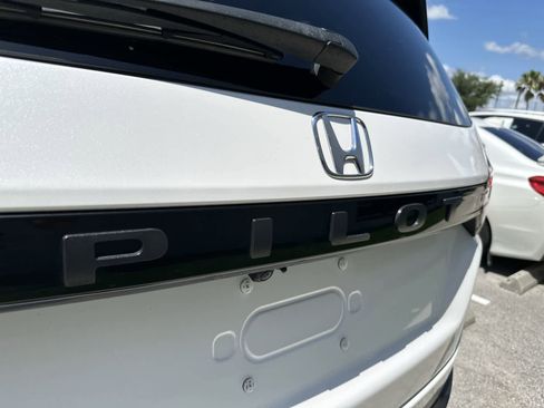 Used 2024 Honda Pilot EX-L image 15