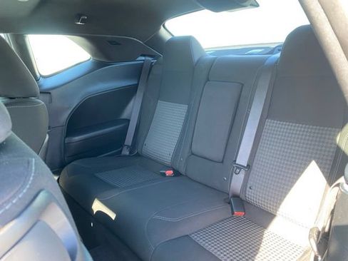 Used 2020 Dodge Challenger SXT RWD image 17