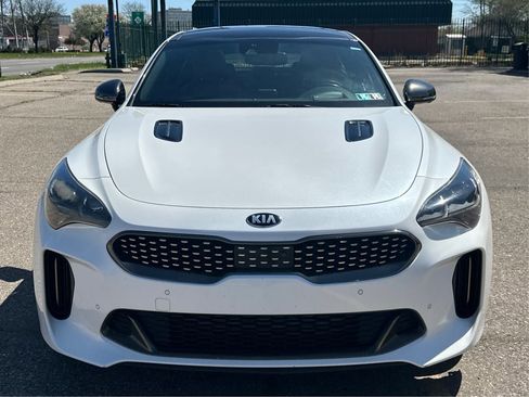 Used 2019 Kia Stinger GT2 image 22