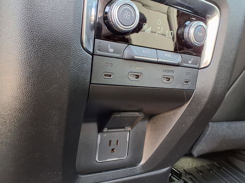 New 2026 GMC Yukon Elevation w/ Elevation Premium Package image 18