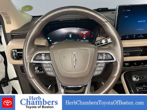 Used 2021 Lincoln Nautilus Reserve AWD/4WD image 18