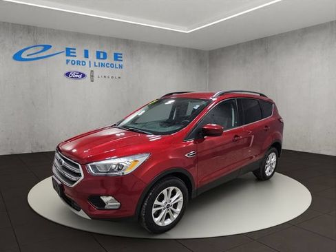 Certified 2017 Ford Escape SE w/ Equipment Group 201A AWD/4WD image 5