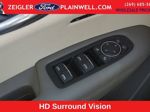 Used 2023 Cadillac XT6 Premium Luxury w/ Technology Package AWD/4WD image 31