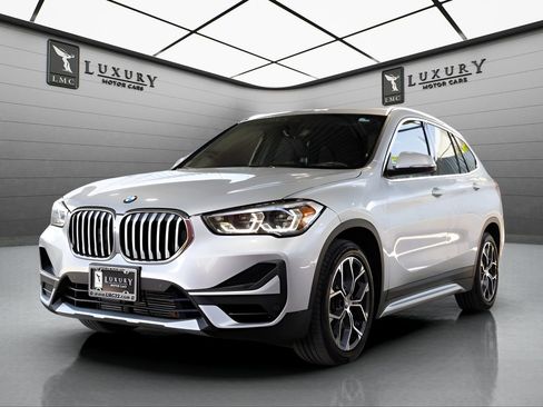 Used 2021 BMW X1 xDrive28i w/ Convenience Package AWD/4WD image 4