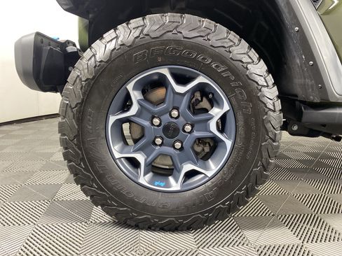 Used 2023 Jeep Wrangler Unlimited Rubicon 4xe AWD/4WD image 12