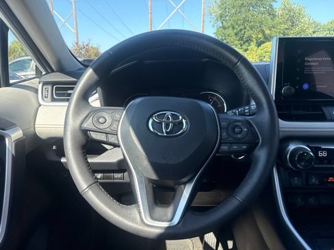 Used 2023 Toyota RAV4 XLE w/ Convenience Package AWD/4WD image 22
