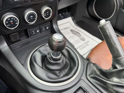 Used 2013 MAZDA MX-5 Miata Grand Touring w/ Premium Pkg image 35