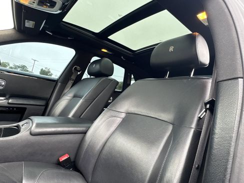 Used 2013 Rolls-Royce Ghost RWD image 16