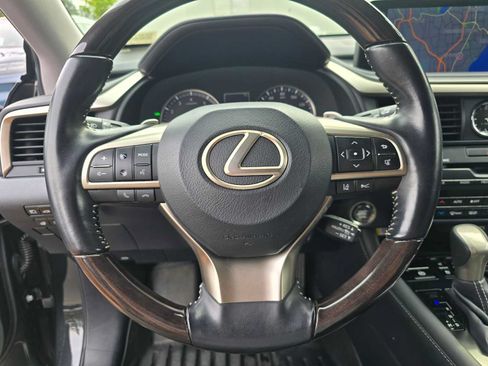 Used 2022 Lexus RX 350L Luxury w/ Cold Weather Package (CT) AWD/4WD image 23