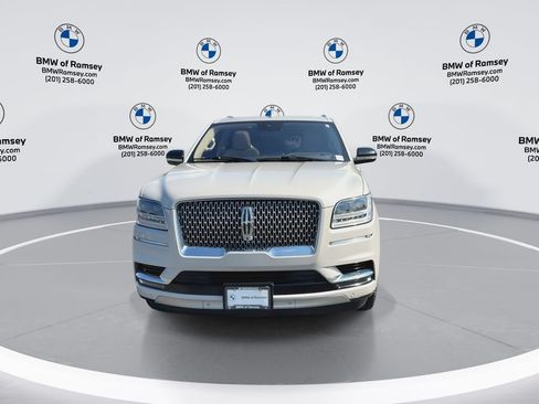 Used 2019 Lincoln Navigator Reserve AWD/4WD image 3