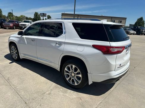 Certified 2021 Chevrolet Traverse Premier AWD/4WD image 37