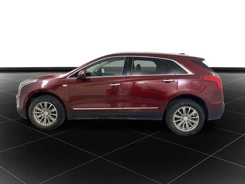 Used 2018 Cadillac XT5 Luxury image 2