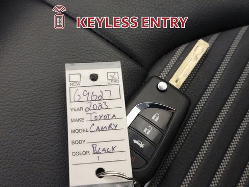 Used 2023 Toyota Camry SE image 28
