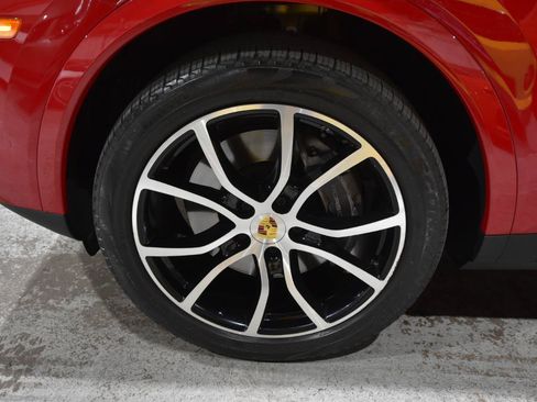 Used 2021 Porsche Cayenne AWD/4WD image 60