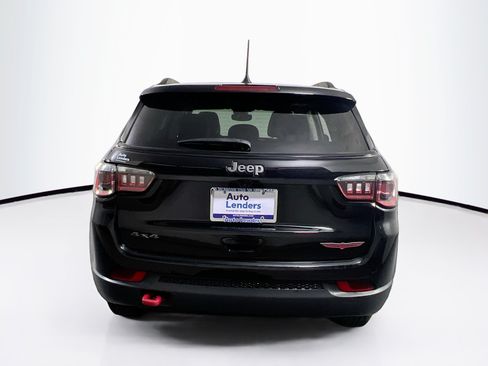 Used 2022 Jeep Compass Trailhawk w/ Trailhawk Convenience Group AWD/4WD image 6