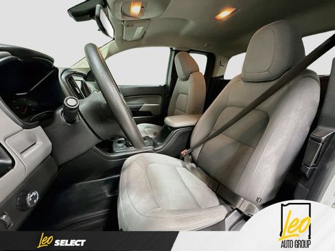 Used 2019 Chevrolet Colorado W/T RWD image 22