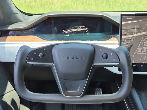 Used 2022 Tesla Model S AWD/4WD image 7