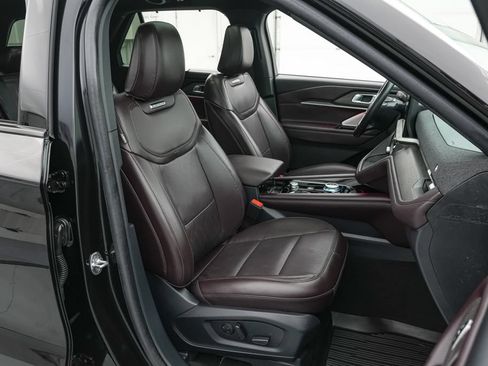 Certified 2025 Ford Explorer Platinum AWD/4WD image 26