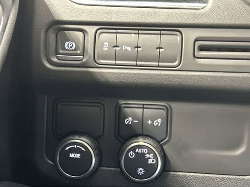 Used 2024 Chevrolet Tahoe 2WD w/ Remote Keyless Entry Package image 18
