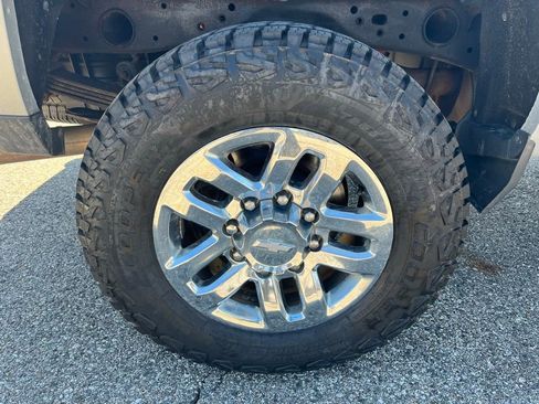 Used 2017 Chevrolet Silverado 2500 LT w/ All Star Edition AWD/4WD image 10