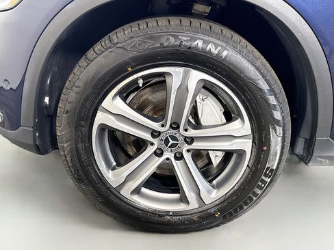 Used 2021 Mercedes-Benz GLC 300 4MATIC image 38