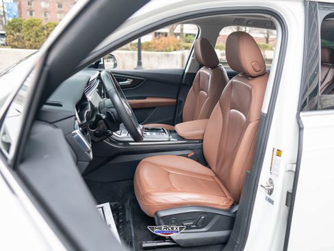 Used 2020 Audi Q7 3.0T Premium Plus image 16