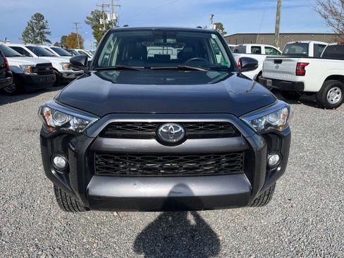 Used 2019 Toyota 4Runner SR5 Premium image 3