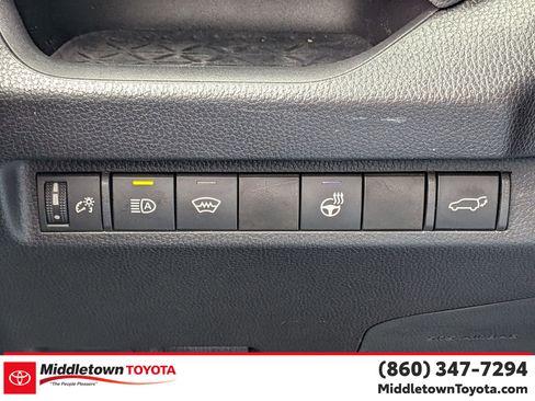 Certified 2023 Toyota RAV4 XLE Premium AWD/4WD image 18