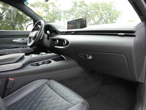 Used 2024 Genesis GV70 3.5T Sport w/ Sport Advanced Package AWD/4WD image 23