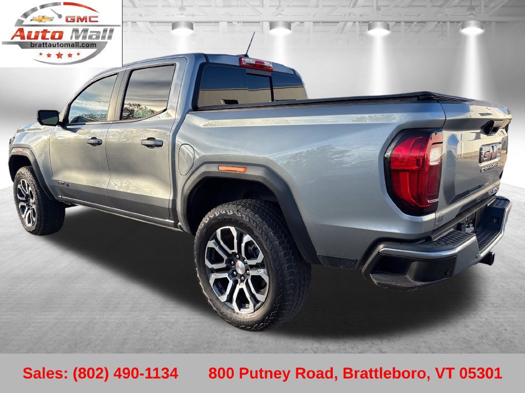 Used 2024 GMC Canyon AT4 w/ AT4 Premium Package AWD/4WD image 3