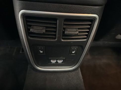 Used 2015 Dodge Charger R/T w/ Plus Group RWD image 27