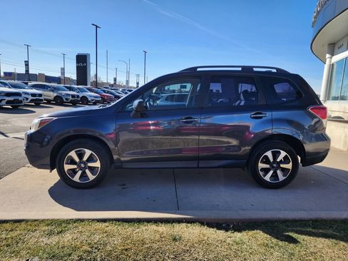 Used 2017 Subaru Forester 2.5i w/ Alloy Wheel Package image 8