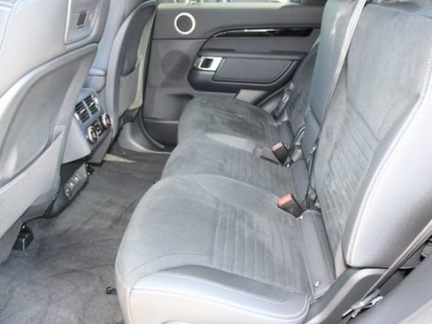 Used 2024 Land Rover Discovery S AWD/4WD image 41