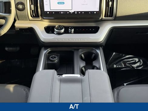 New 2026 Ford Expedition Active RWD image 24