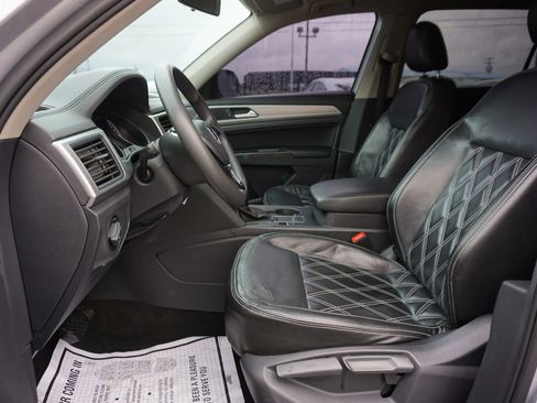 Used 2018 Volkswagen Atlas Launch Edition image 25
