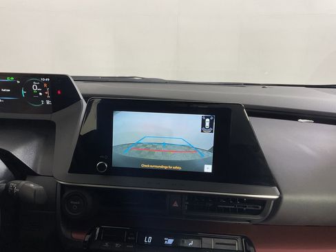 Used 2024 Toyota Prius Prime FWD image 28